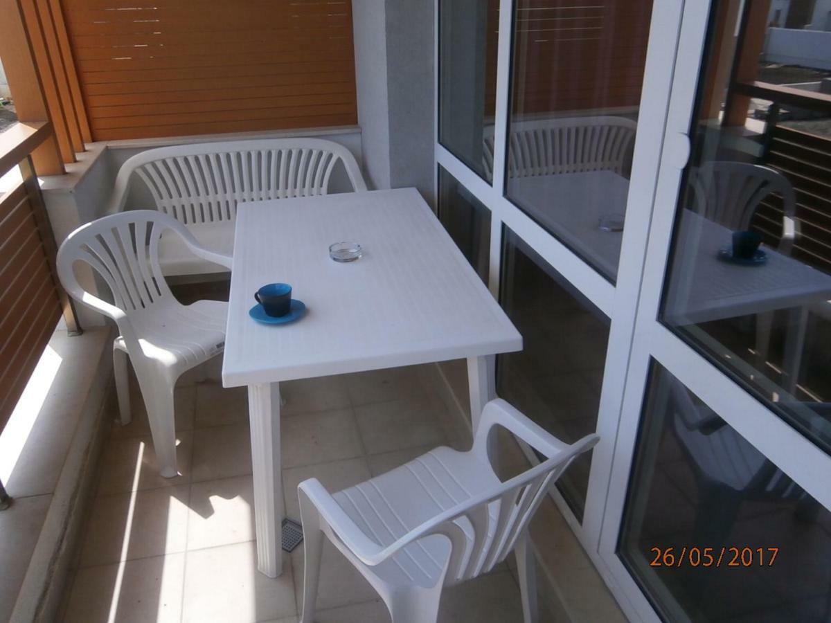 Apartments In Las Brisas Burgas Zewnętrze zdjęcie